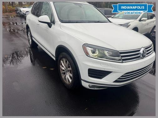 Pure White 2016 Volkswagen Touareg VR6 SUV