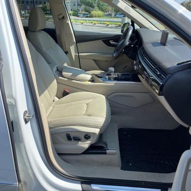 2019 Audi Q7 55 Premium Plus