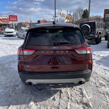 2021 Ford Escape SE