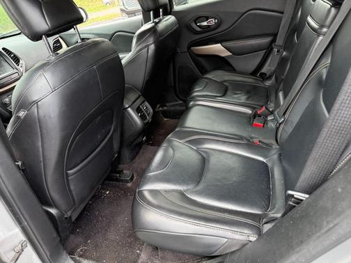 Billet Silver Metallic Clearcoat 2017 Jeep Cherokee Limited