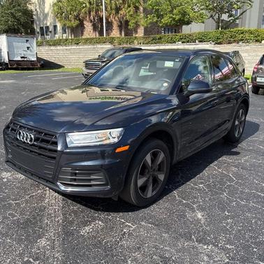 2020 Audi Q5 45 Titanium Premium