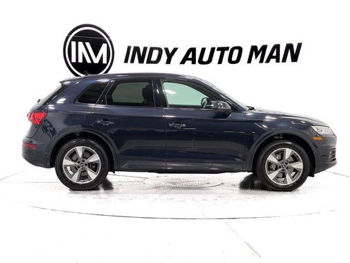 2020 Audi Q5 45 Titanium Premium