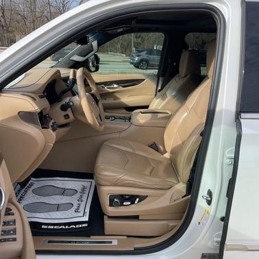 2019 Cadillac Escalade Platinum