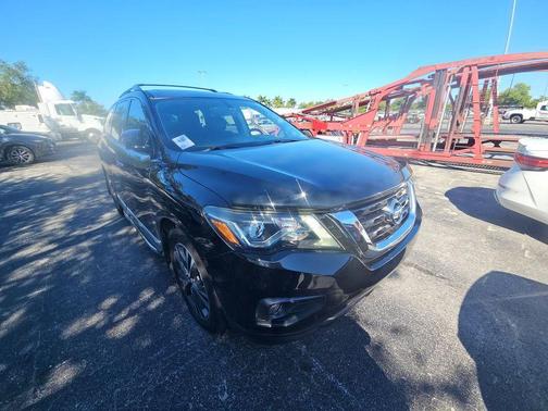 2018 Nissan Pathfinder Platinum