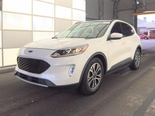 Star White 2020 Ford Escape SEL