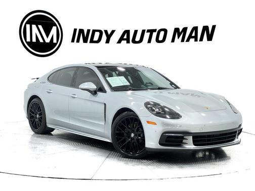 2018 Porsche Panamera 