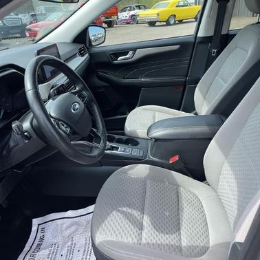 Agate Black Metallic 2021 Ford Escape SE
