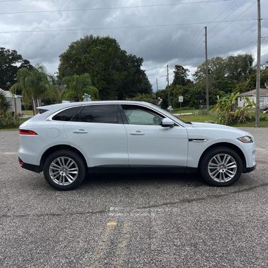 2017 Jaguar F-PACE 35t Prestige