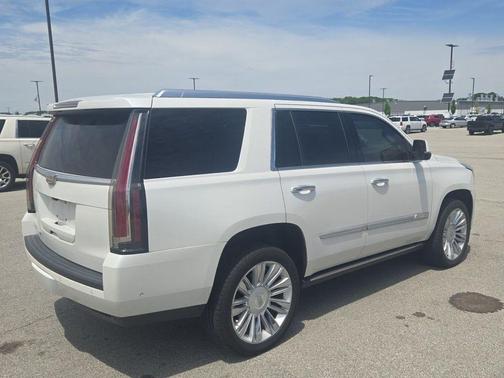 2017 Cadillac Escalade Platinum
