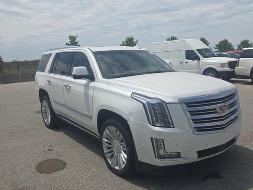 2017 Cadillac Escalade Platinum