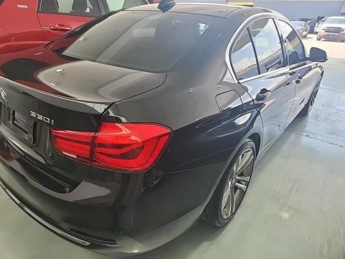 2018 BMW 330 i