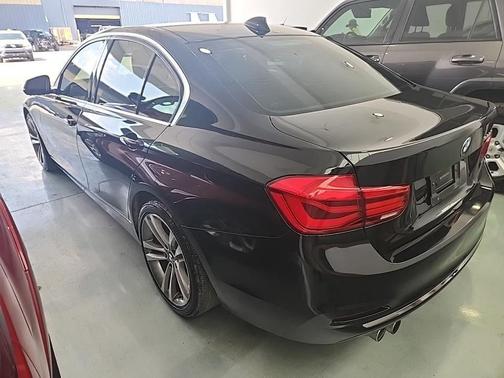 2018 BMW 330 i