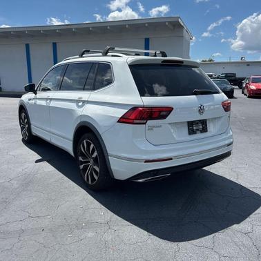 2018 Volkswagen Tiguan 2.0T SEL Premium