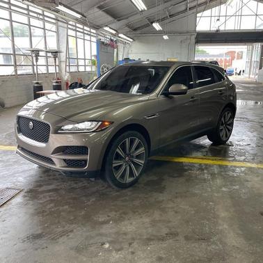 2017 Jaguar F-PACE 35t Prestige