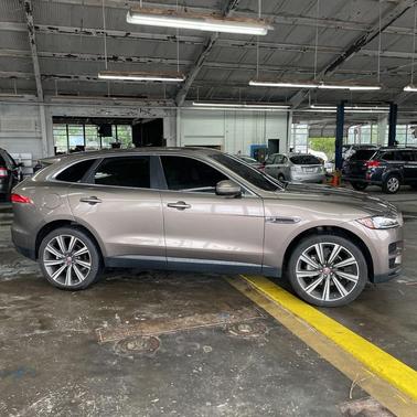 2017 Jaguar F-PACE 35t Prestige