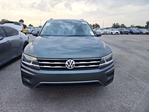 2019 Volkswagen Tiguan 2.0T SE