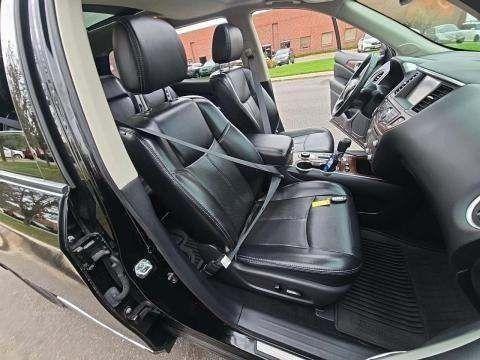 2017 Nissan Pathfinder Platinum