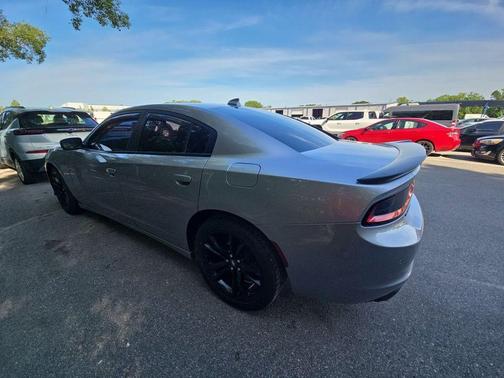 2018 Dodge Charger R/T