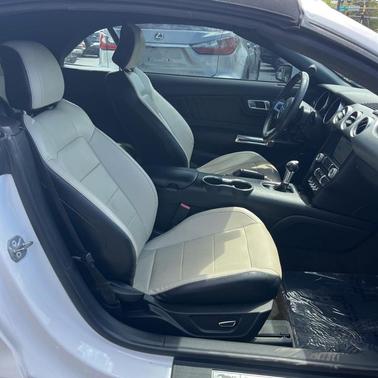 Oxford White 2018 Ford Mustang GT Premium