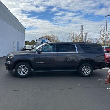 2017 Chevrolet Suburban LT