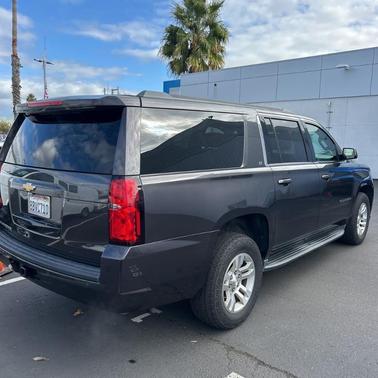 2017 Chevrolet Suburban LT