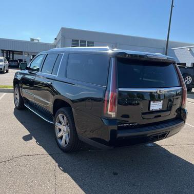 2019 Cadillac Escalade ESV Luxury