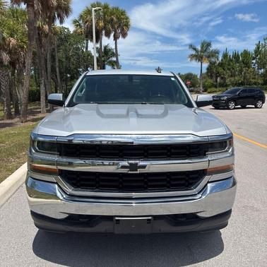 Silver Ice Metallic 2018 Chevrolet Silverado 1500 LT