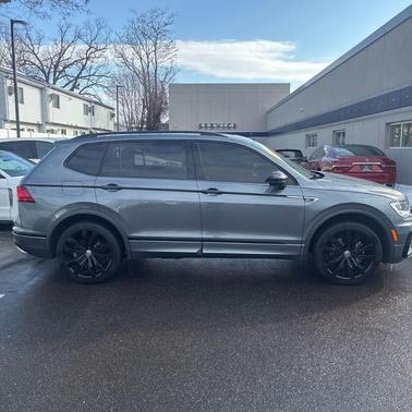 2021 Volkswagen Tiguan 2.0T SE R-Line Black