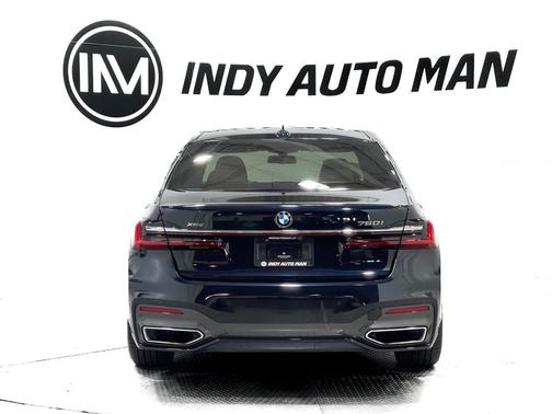 Carbon Black Metallic 2021 BMW 750 i xDrive