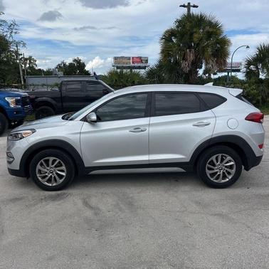 2018 Hyundai TUCSON SEL Plus