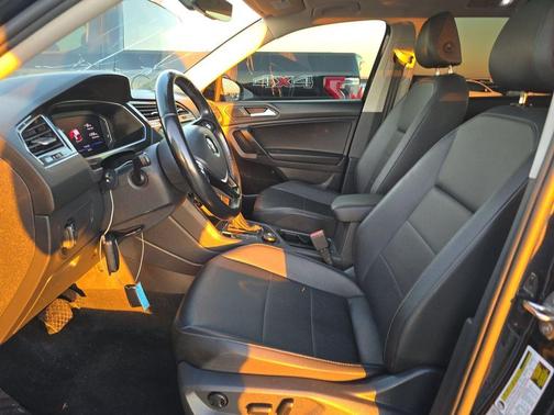 2019 Volkswagen Tiguan 2.0T SEL