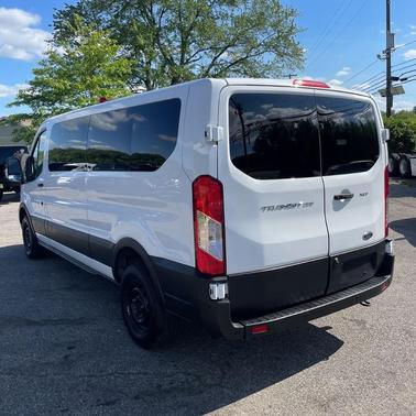 2022 Ford Transit-350 XLT