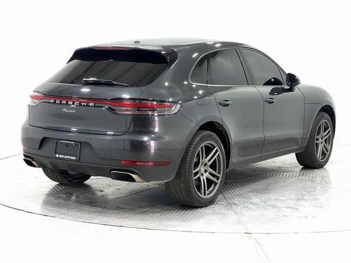 2021 Porsche Macan Base