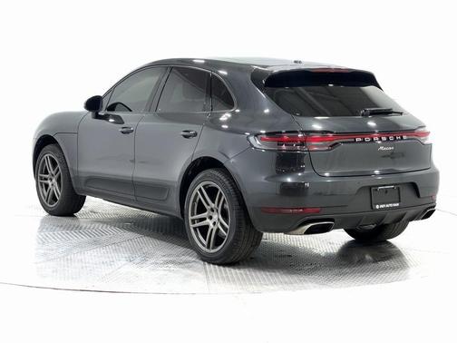 2021 Porsche Macan Base