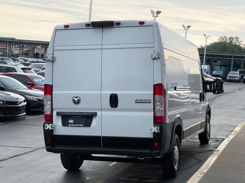 Bright White Clearcoat 2023 RAM ProMaster 2500 High Roof
