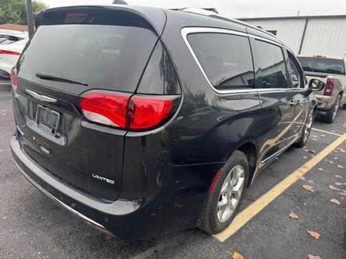 2017 Chrysler Pacifica Limited