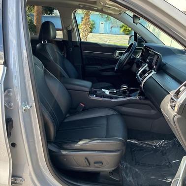 Wolf Gray 2022 Kia Sorento SX