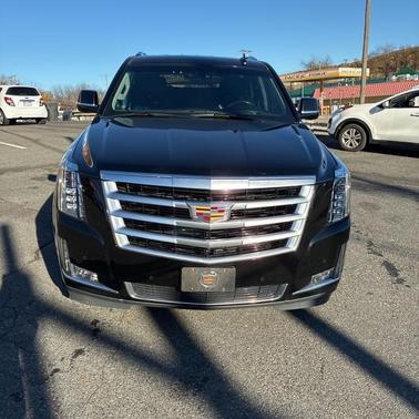 2018 Cadillac Escalade Luxury