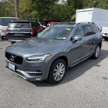 2016 Volvo XC90 T6 Momentum