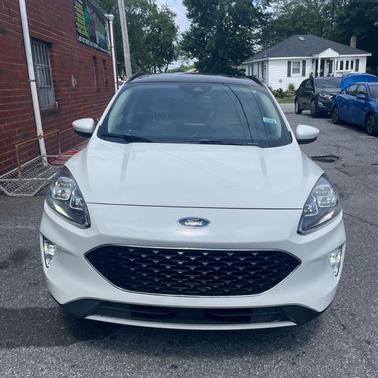 2020 Ford Escape Titanium Hybrid
