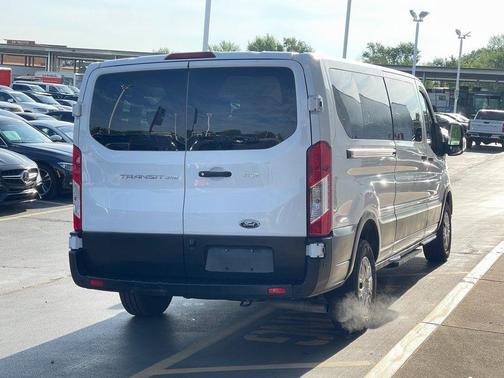2022 Ford Transit-350 XLT