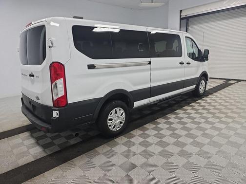 2022 Ford Transit-350 XLT