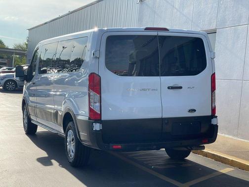 2022 Ford Transit-350 XLT