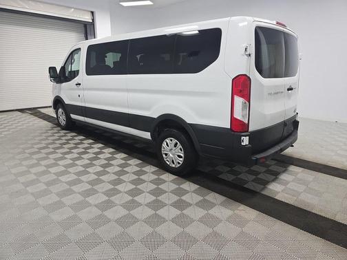 2022 Ford Transit-350 XLT