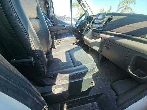 2022 Ford Transit-250 Base