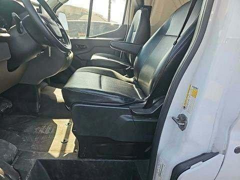 2022 Ford Transit-250 Base
