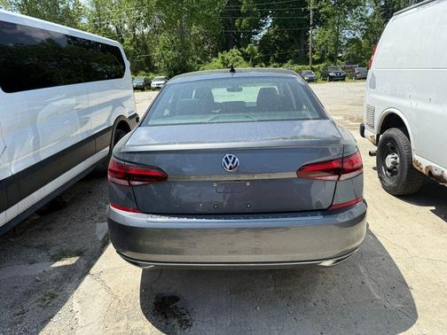 2021 Volkswagen Passat 2.0T SE