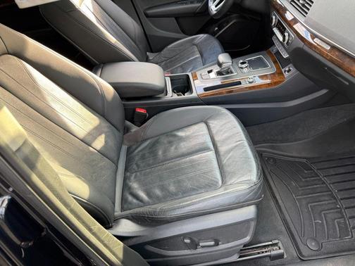 2018 Audi Q5 2.0T Premium Plus