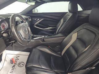 Summit White 2019 Chevrolet Camaro 1LT
