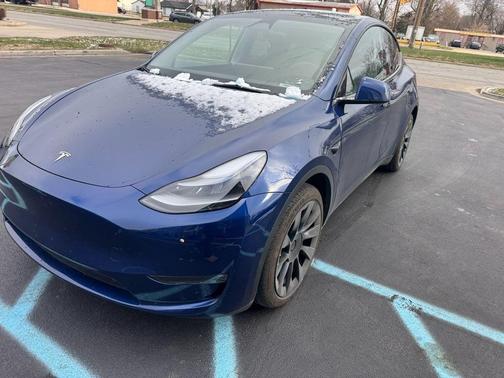 2023 Tesla Model Y Long Range
